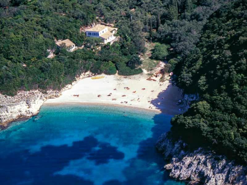 Villa Aspros - Traditionell, Ruhig Und Strandnah Liapades Exterior photo